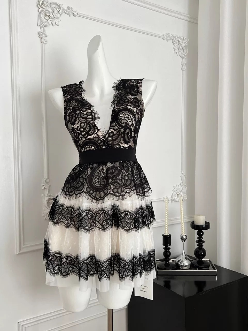 Convo over dinner lace dress CD764 images